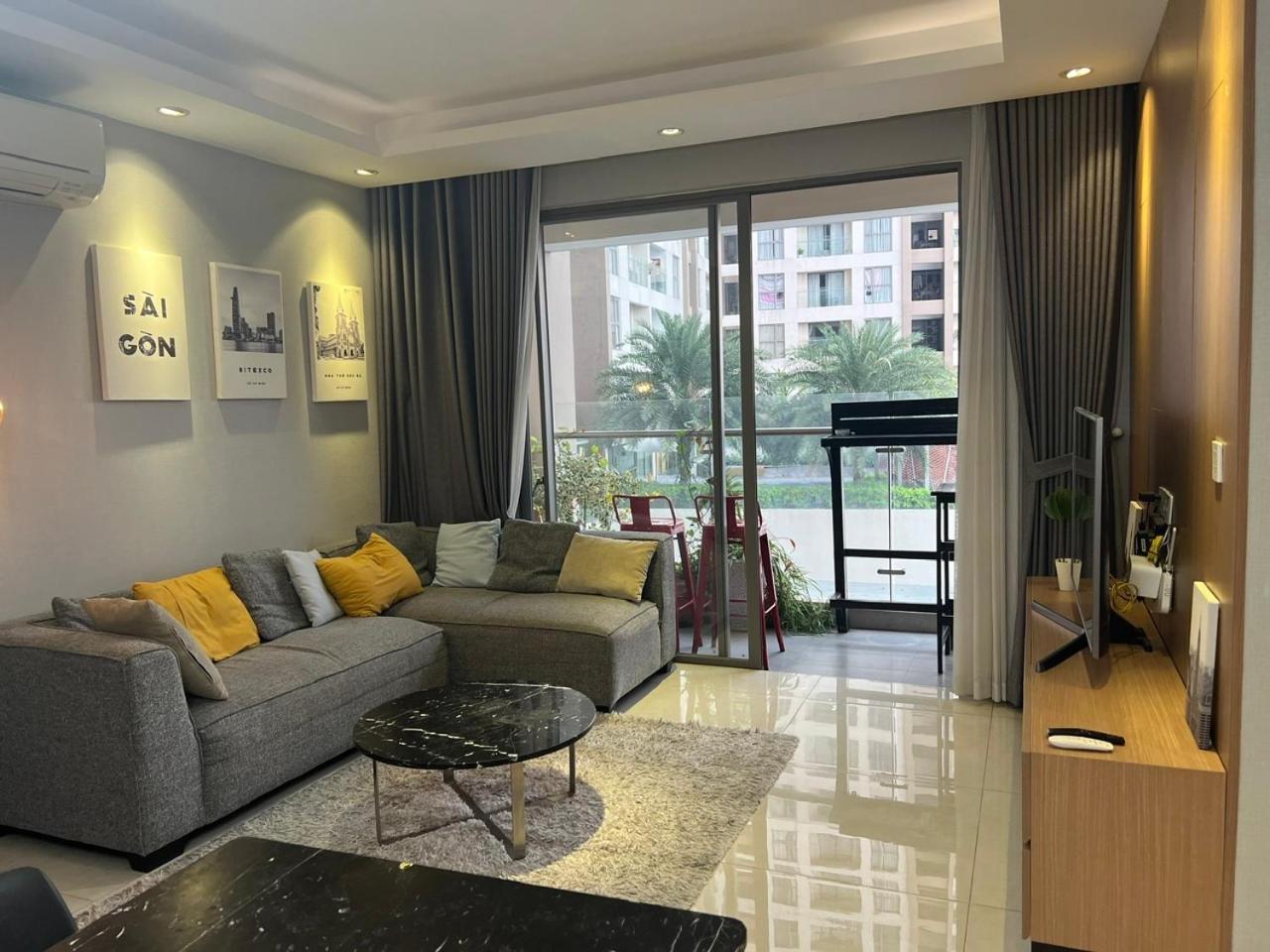 Căn hộ Sun - Millennium Spacious Aparts, Pool And Location *