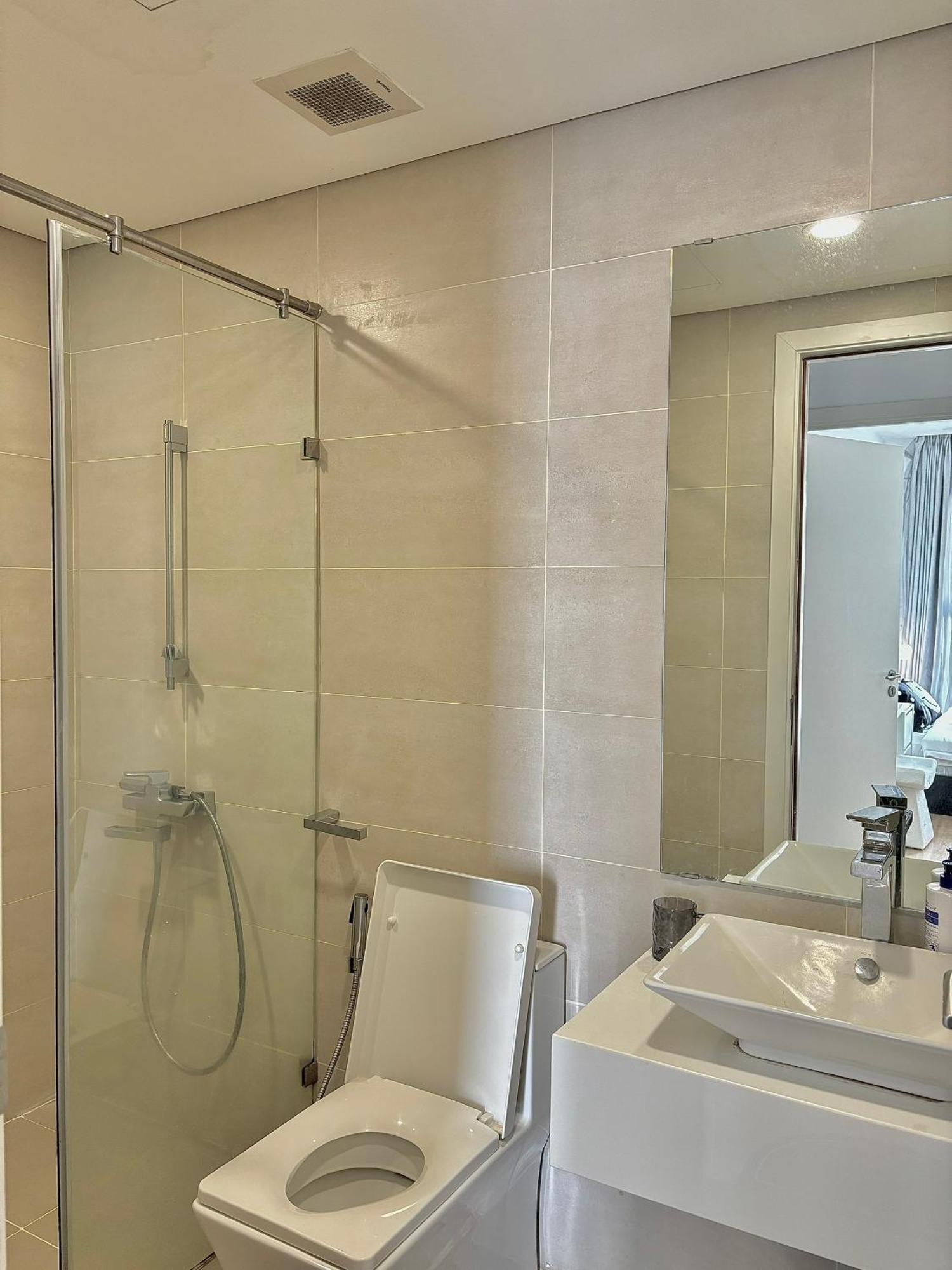 Sun - Millennium Spacious Aparts, Pool And Location * TP. Hồ Chí Minh