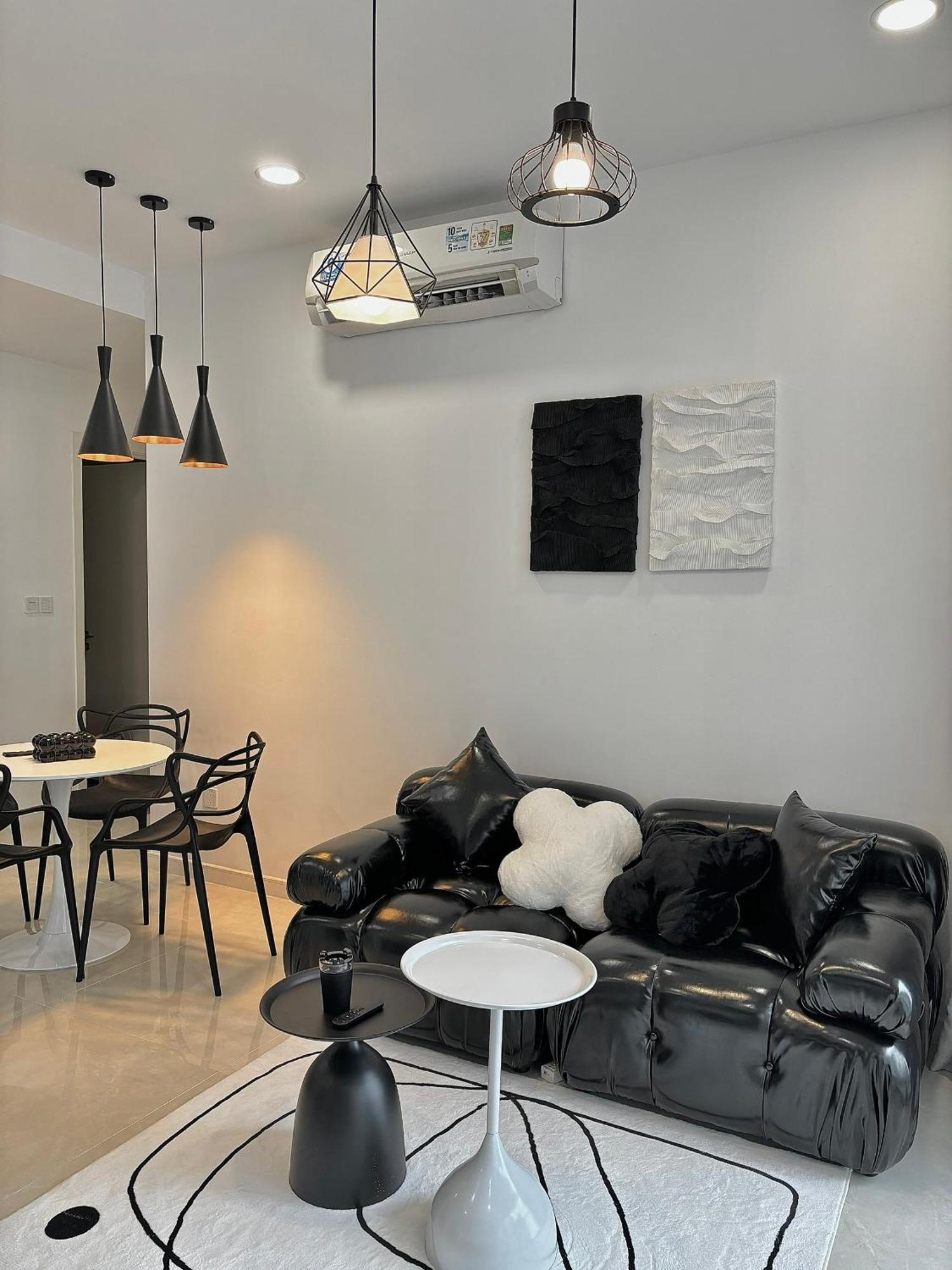 Căn hộ Sun - Millennium Spacious Aparts, Pool And Location *